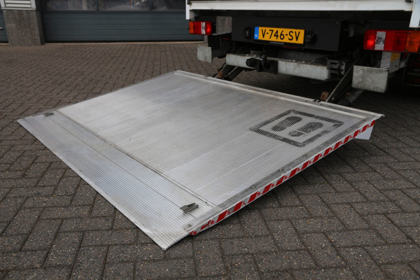Mercedes-Benz Sprinter 516 CDI | Aut. | Zeilenwagen | 440x213x232 | Laadklep | Clima..