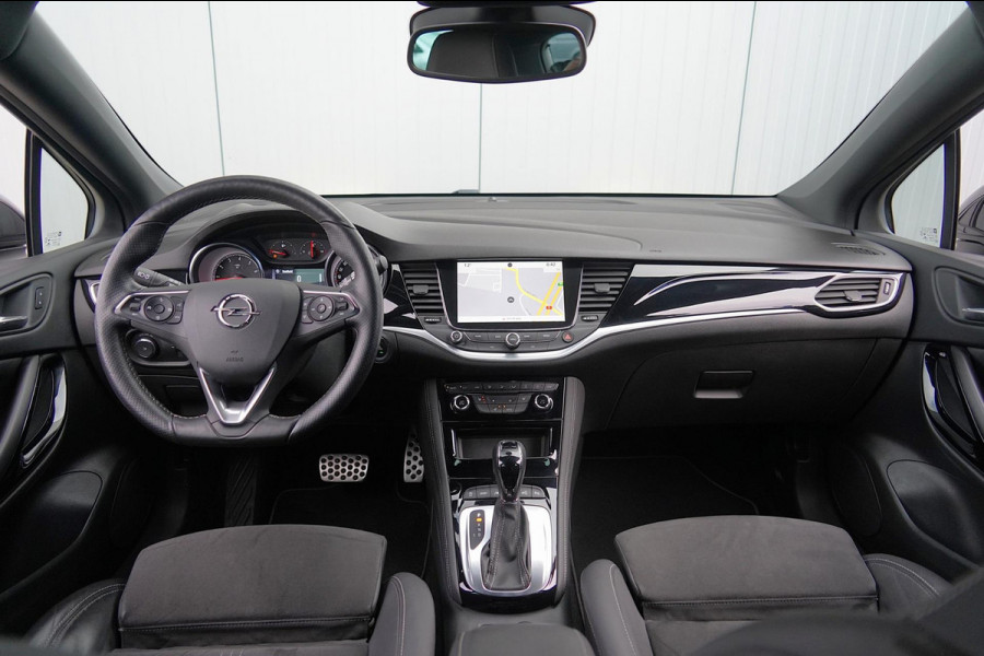 Opel Astra 1.6 Turbo Demo Edition / 121dkm NAP / Trekhaak / 200PK / Automaat / Sportstoelen / NL-Auto