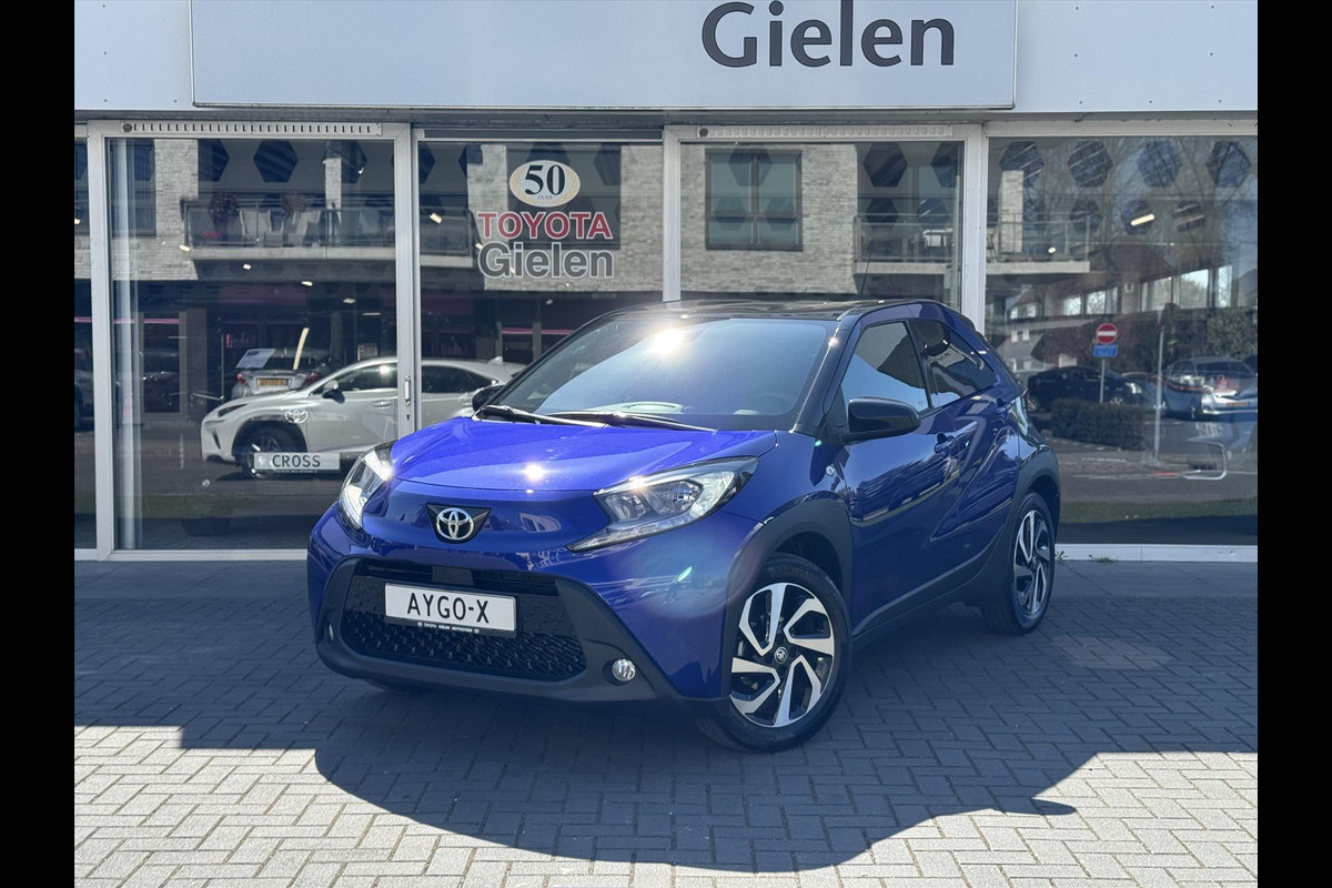 Toyota Aygo X 1.0 VVT-i Pulse Automaat | Stoelverwarming, Adaptieve cruise control, Apple carplay/android auto, Parkeercamera Toyota Aygo X 1.0 VVT-i Pulse Automaat | Stoelverwarming, Adaptieve cruise control, Apple carplay/android auto, Parkeercamera