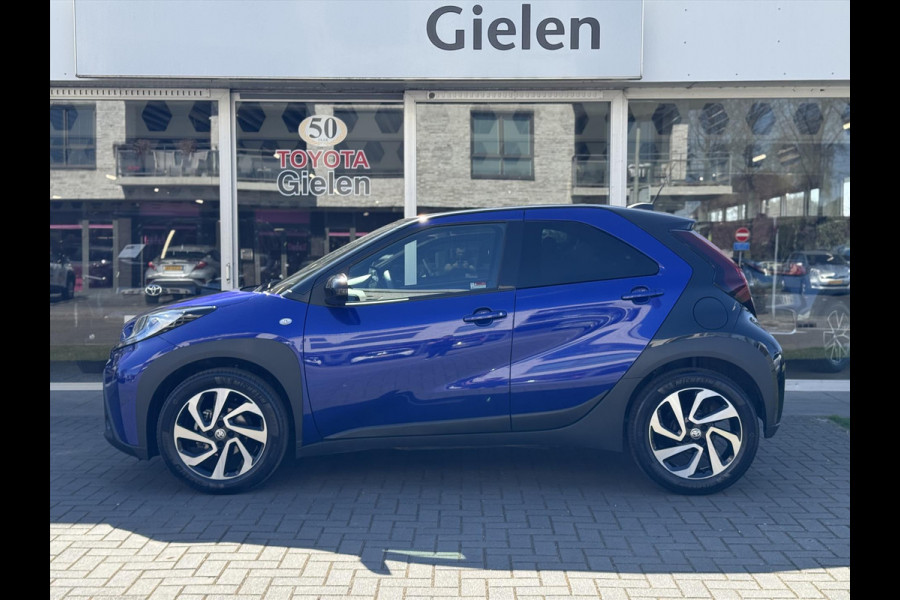 Toyota Aygo X 1.0 VVT-i Pulse Automaat | Stoelverwarming, Adaptieve cruise control, Apple carplay/android auto, Parkeercamera