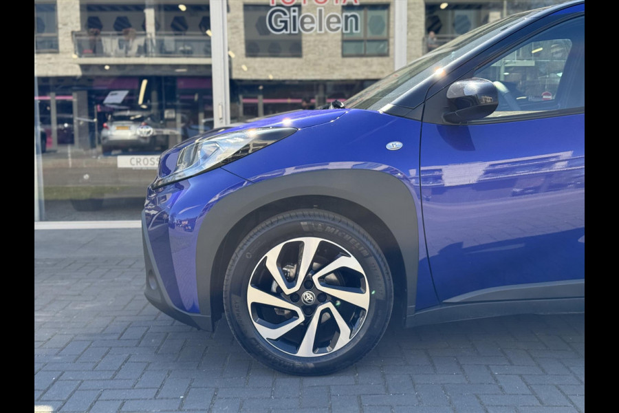 Toyota Aygo X 1.0 VVT-i Pulse Automaat | Stoelverwarming, Adaptieve cruise control, Apple carplay/android auto, Parkeercamera