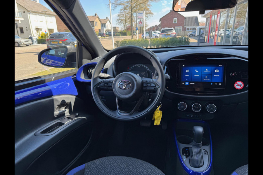 Toyota Aygo X 1.0 VVT-i Pulse Automaat | Stoelverwarming, Adaptieve cruise control, Apple carplay/android auto, Parkeercamera