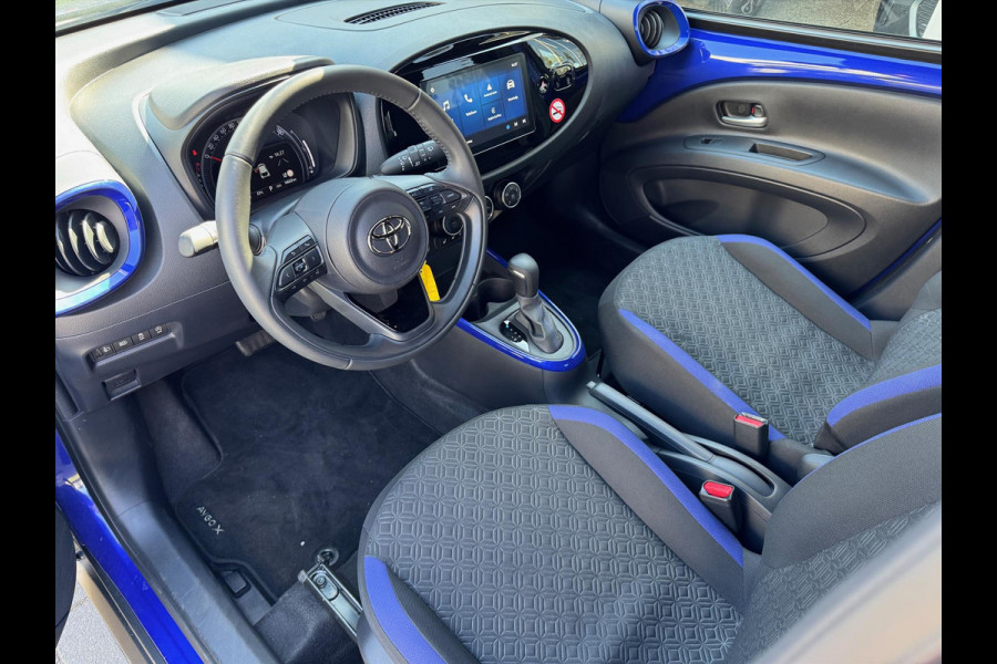 Toyota Aygo X 1.0 VVT-i Pulse Automaat | Stoelverwarming, Adaptieve cruise control, Apple carplay/android auto, Parkeercamera