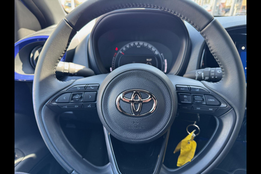 Toyota Aygo X 1.0 VVT-i Pulse Automaat | Stoelverwarming, Adaptieve cruise control, Apple carplay/android auto, Parkeercamera