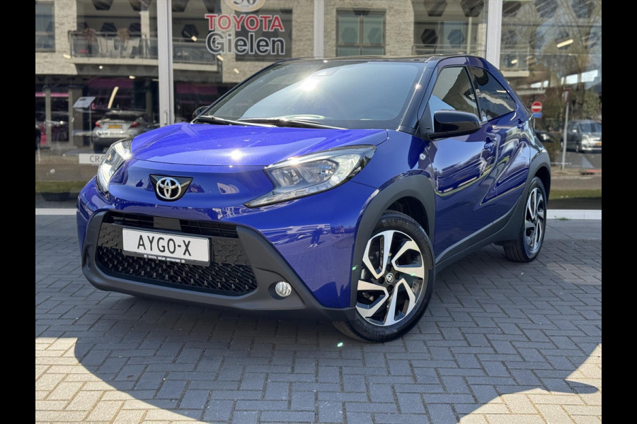 Toyota Aygo X 1.0 VVT-i Pulse Automaat | Stoelverwarming, Adaptieve cruise control, Apple carplay/android auto, Parkeercamera