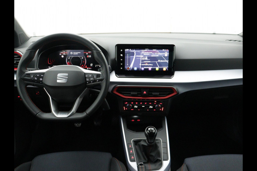 Seat Arona 1.0 115pk TSI FR CARPLAY NAVI STOELVERWARMING