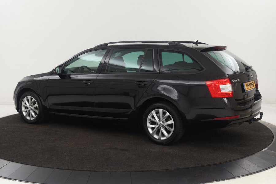Škoda Octavia 1.6 TDI Ambition | Trekhaak | Carplay | Navigatie | Climate control | PDC | Cruise control | Getint glas