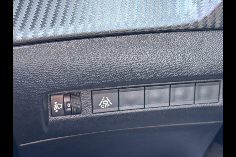 Peugeot 2008 130PK -1.2 PureTech Allure - Navigatie I Airco I LED I PDC & Achteruitrij camera I Sport velgen I Dealer onderhouden