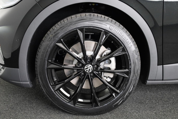 Volkswagen ID.4 Pro Business 77 kWh | 21"inch LM Velgen | Achteruitrijcamera | Led matrix | Navigatie |