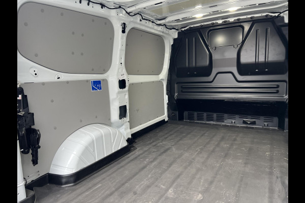 Ford Transit Custom 280 2.0 TDCI L1H1 Trend Zuid | Automaat | Nieuw model | Adaptive cruise control | Trekhaak | Stoelverwarming | Scherm | Laadruimte bescherming