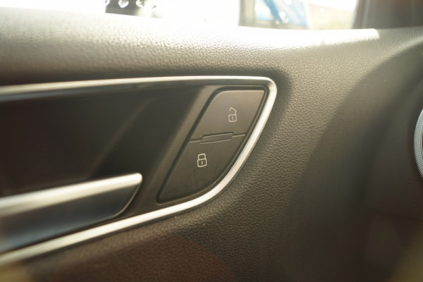 Audi A3 Sportback 35 TFSI 150pk CoD S-Line -NAVI-ECC-