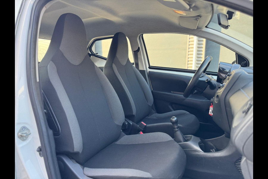 Toyota Aygo 1.0 VVT-i x-now, airco, 5 deurs,Nederlandse auto met nationale auto pas