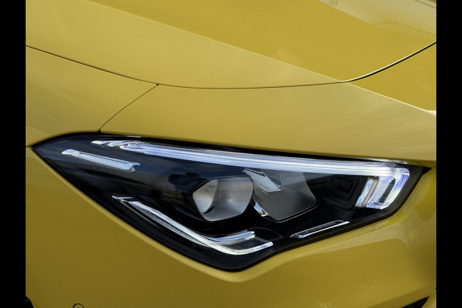 Mercedes-Benz CLA-Klasse 220 AMG-Line | Panodak | Sfeerverlichting |