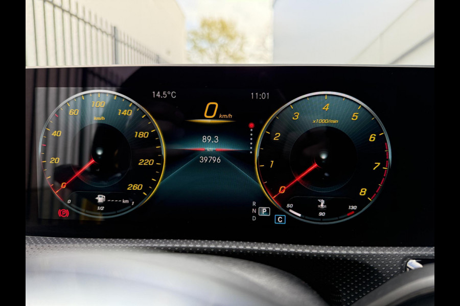 Mercedes-Benz CLA-Klasse 220 AMG-Line | Panodak | Sfeerverlichting |