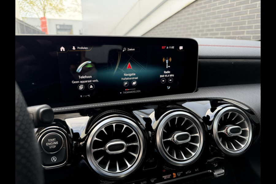 Mercedes-Benz CLA-Klasse 220 AMG-Line | Panodak | Sfeerverlichting |