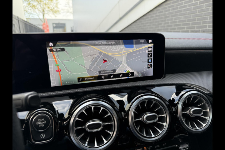 Mercedes-Benz CLA-Klasse 220 AMG-Line | Panodak | Sfeerverlichting |