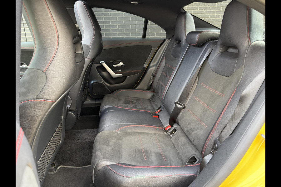 Mercedes-Benz CLA-Klasse 220 AMG-Line | Panodak | Sfeerverlichting |
