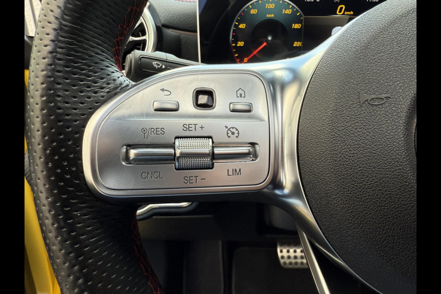 Mercedes-Benz CLA-Klasse 220 AMG-Line | Panodak | Sfeerverlichting |