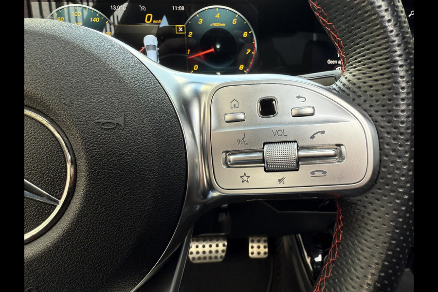 Mercedes-Benz CLA-Klasse 220 AMG-Line | Panodak | Sfeerverlichting |