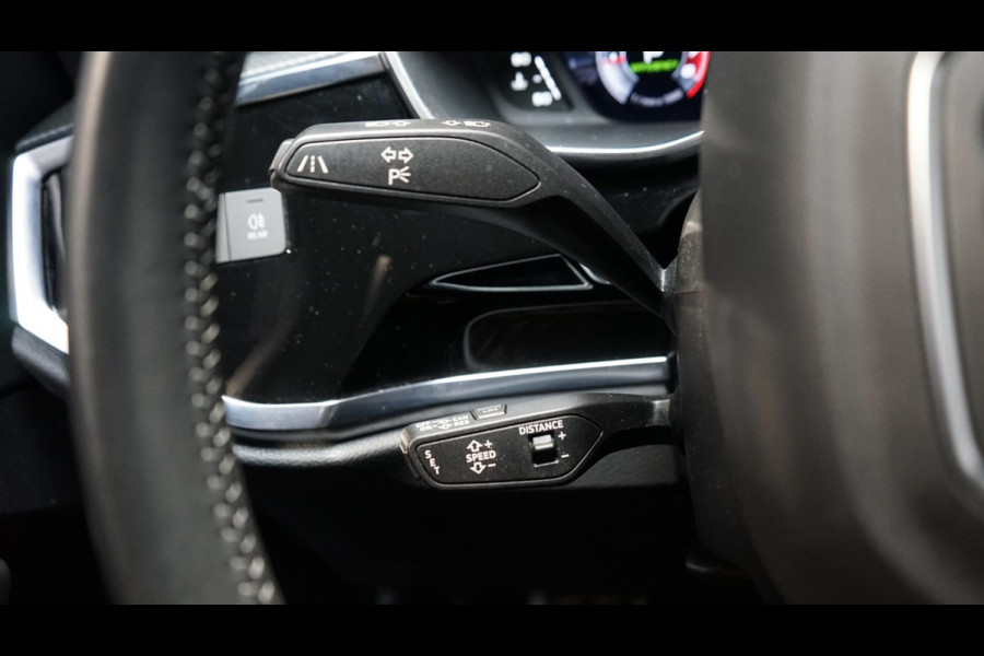 Audi Q3 35 TFSI 3x S-Line AUTOMAAT-360 CAMERA-ACC-BANG OLUFSEN-ELEKTR STOELEN-KEYLESS-MATRIX-TREKHAAK