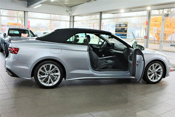 Audi A5 Cabriolet 40 Tfsi ADVANCED ** MATRIX, LEDER, VIRTUAL, ADAPT. CRUISE, MASSAGE, NEKVERW ** 11.498km (!) - UNFALLFREI - 1e EIG * ! 2DE PAASDAG GEOPEND VAN 10:00 T/M 17:00 UUR !
