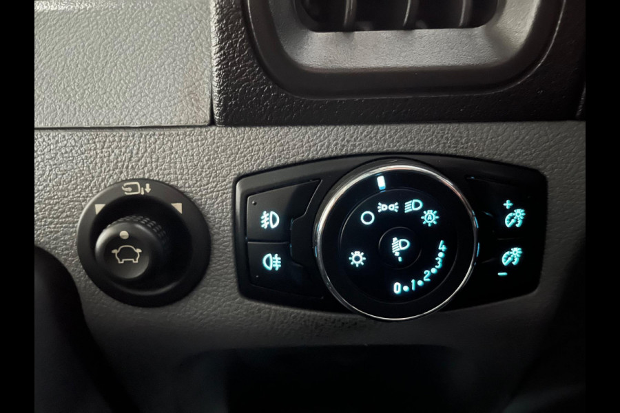Ford Transit Servicewagen 350 2.0 TDCI euro6 L2H2 Trend 3Persoons Sortimo inrichting Airco Camera Grijs metallic RIJKLAARPRIJS!