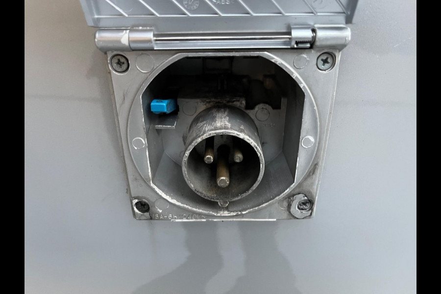 Ford Transit Servicewagen 350 2.0 TDCI euro6 L2H2 Trend 3Persoons Sortimo inrichting Airco Camera Grijs metallic RIJKLAARPRIJS!