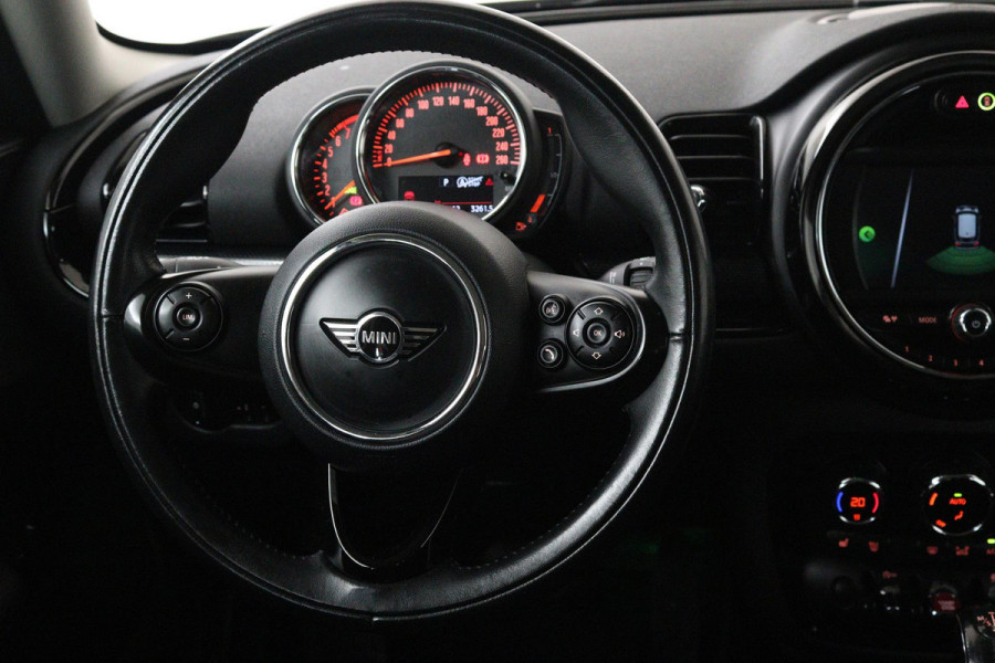MINI Clubman 1.5 One Chili Automaat (NAVIGATIE, PARKEERSENSOREN, STOELV, CLIMATE CONTROL, GOED ONDERHOUDEN)