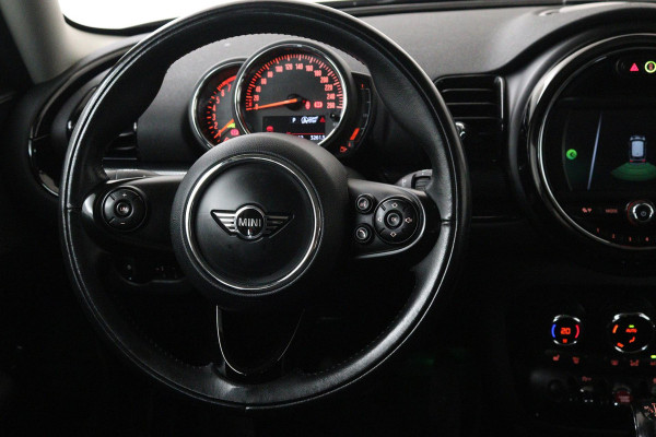 MINI Clubman 1.5 One Chili Automaat (NAVIGATIE, PARKEERSENSOREN, STOELV, CLIMATE CONTROL, GOED ONDERHOUDEN)