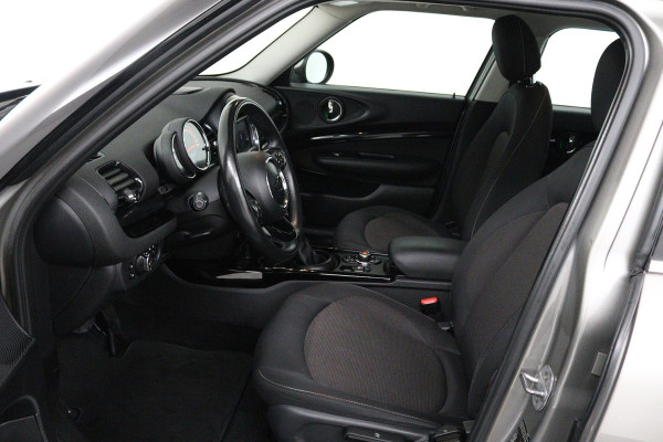 MINI Clubman 1.5 One Chili Automaat (NAVIGATIE, PARKEERSENSOREN, STOELV, CLIMATE CONTROL, GOED ONDERHOUDEN)