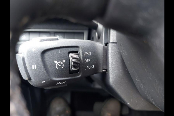 Peugeot 3008 1.6 HYbrid 225 Blue Lease Allure