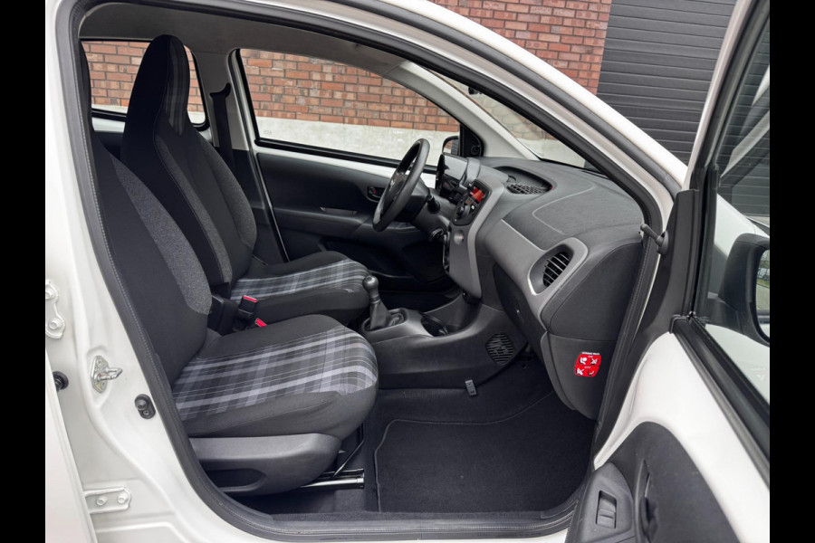 Peugeot 108 1.0 e-VTi Active / Airco / Bluetooth / NED-108 / C.V. Met Afstandsbediening + Elek. Pakket