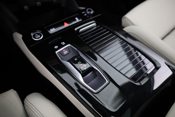 Audi Q6 e-tron Advanced edition performance 100 kWh 306pk Panoramadak | Lederen bekleding | Pack tech Pro | Stoelventilatie
