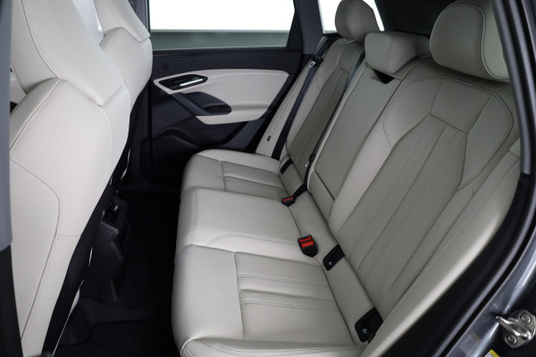 Audi Q6 e-tron Advanced edition performance 100 kWh 306pk Panoramadak | Lederen bekleding | Pack tech Pro | Stoelventilatie