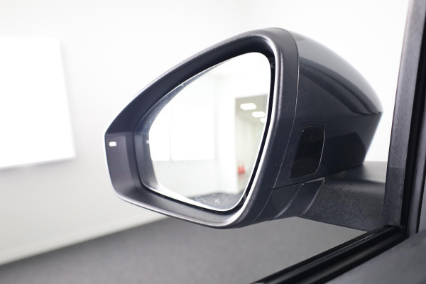 Audi Q6 e-tron Advanced edition performance 100 kWh 306pk Panoramadak | Lederen bekleding | Pack tech Pro | Stoelventilatie