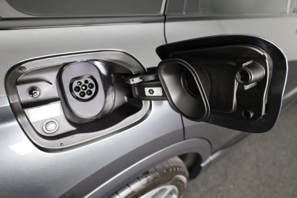 Audi Q6 e-tron Advanced edition performance 100 kWh 306pk Panoramadak | Lederen bekleding | Pack tech Pro | Stoelventilatie