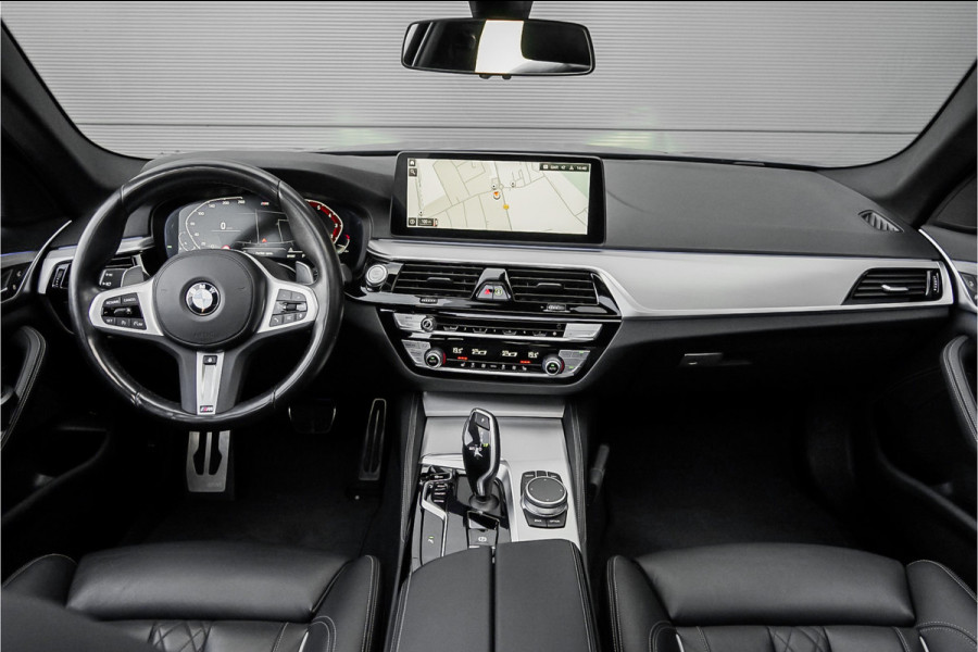 BMW 5 Serie 520i Business Ed Plus M-Sport Schuifdak Laser Comfortstoel