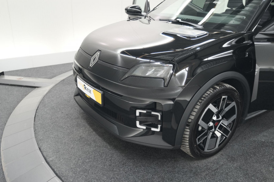 Renault 5 comfort range techno 52 kWh | Camera | Adaptieve Cruise Control | Pack Winter | Apple CarPlay