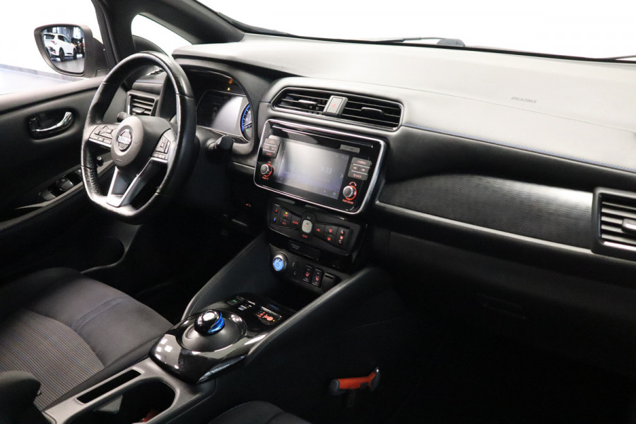 Nissan Leaf Acenta 40 kWh 150pk Navigatie, Cruise Control 360 Camera, 16LMV. Valt in de Subsidie regeling.