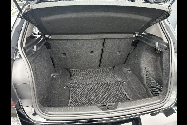 BMW 1-serie 118i Executive 1e Eigenaar,Airco,Cruise,Stoelverwarming,PDC Achter,Bluetooth,6-bak,LM Velgen,APK tot 09-2026
