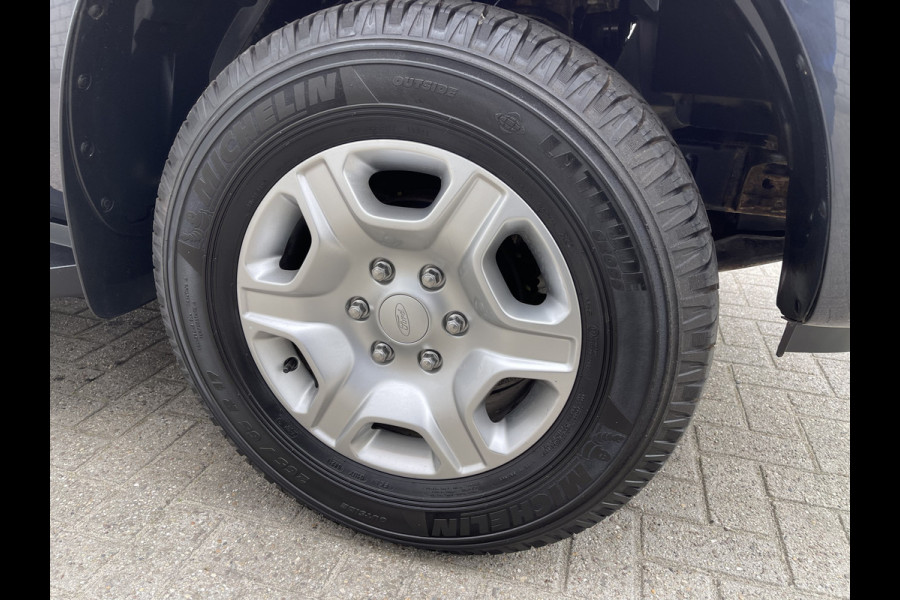Ford Ranger 2.2 TDCi 160pk automaat 4x4 Limited Supercab / rijklaar € 22.950 ex btw / lease vanaf € 446 / airco / cruise / navi / leer / trekhaak 3500 kg !