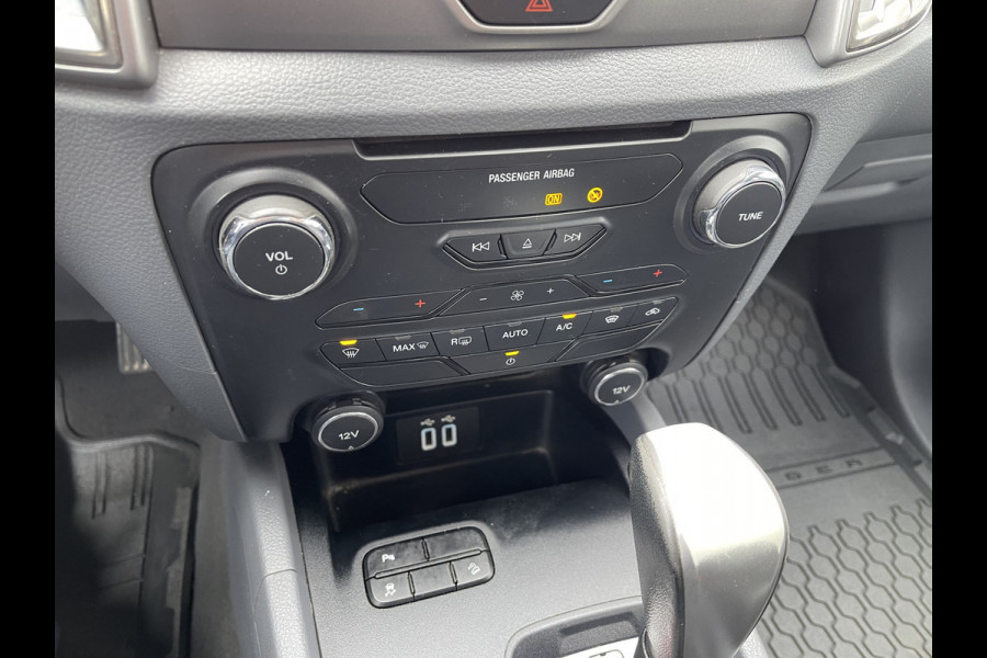 Ford Ranger 2.2 TDCi 160pk automaat 4x4 Limited Supercab / rijklaar € 22.950 ex btw / lease vanaf € 446 / airco / cruise / navi / leer / trekhaak 3500 kg !