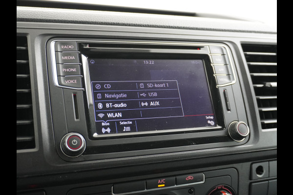 Volkswagen Transporter 2.0TDI 150PK Autom. Highline Leder Navi Pdc Voorruitverwarming Cruise Control Regen/Lichtsensor Lmv 2X Schuifdeur Rubbervloer Wandbetimmering Sidebars Achterklep 1e Eigenaar Euro 6