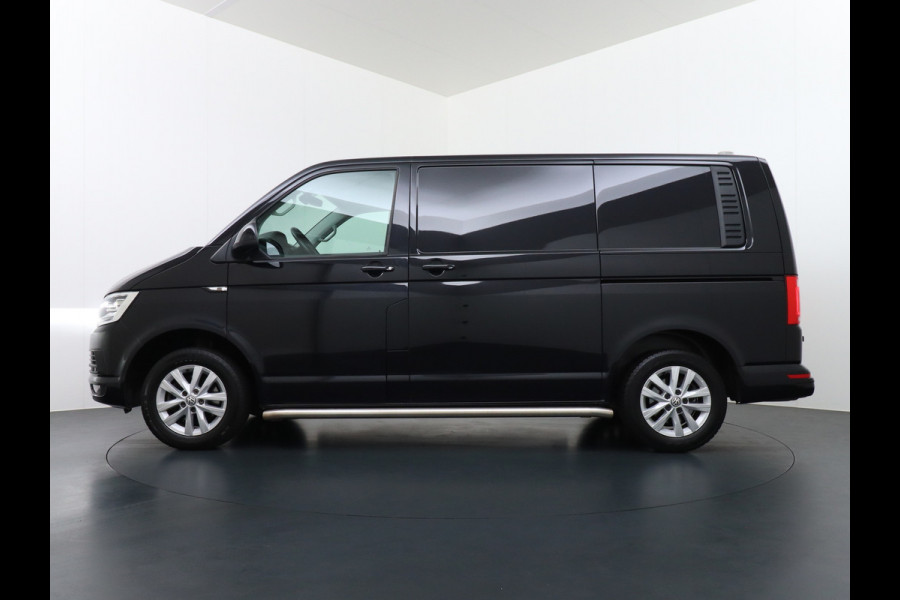 Volkswagen Transporter 2.0TDI 150PK Autom. Highline Leder Navi Pdc Voorruitverwarming Cruise Control Regen/Lichtsensor Lmv 2X Schuifdeur Rubbervloer Wandbetimmering Sidebars Achterklep 1e Eigenaar Euro 6