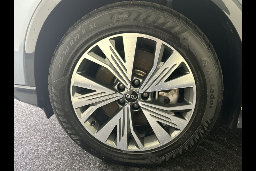 Audi Q4 Sportback e-tron 40 Advanced edition 77 kWh | Navigatie | Sportstoelen | Verwarmde voorstoelen | Parkeersensor achter | Soh (batterijcheck) 100 %