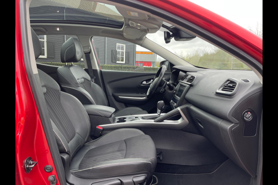 Renault Kadjar 1.2 TCe BOSE AUTOMAAT PANORAMADAK LEER LED-XENON