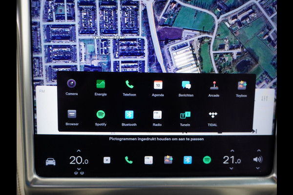 Tesla Model X Long Range 100D 100kWh 7-Persoons Trekhaak Leder 22" lmv Luchtvering Summon-Beta-park Adaptive-Cruise AutoPilot+Navi Panoramadak Adaptieve koplampen Elektr.Achterklep Lmv Premium Audio Led Bordherkenning Verwarmde Sproeiers-bladen Premium-Interieur+Essenhout Sentry Mode Valet mode 2.250KG Trekvermogen €138.500 nieuw! Accu+aandrijfunit-Garantie onbeperkte km. max. 28-03-2026