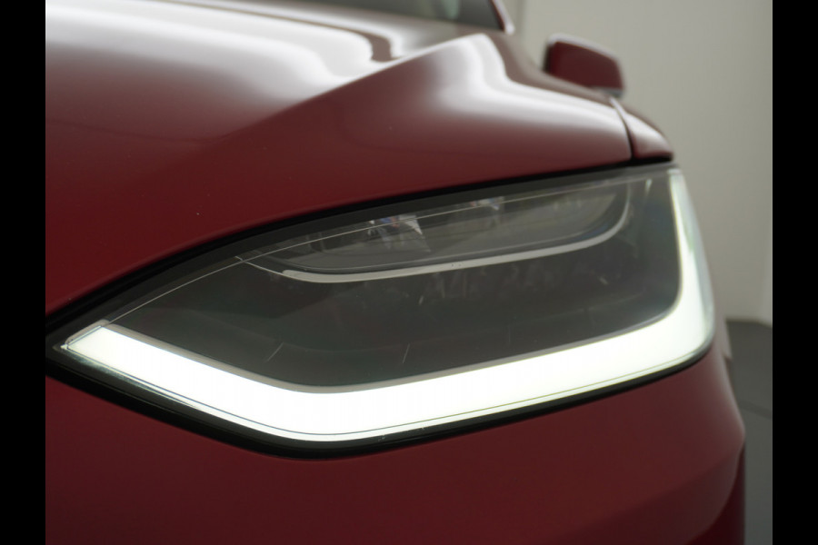 Tesla Model X Long Range 100D 100kWh 7-Persoons Trekhaak Leder 22" lmv Luchtvering Summon-Beta-park Adaptive-Cruise AutoPilot+Navi Panoramadak Adaptieve koplampen Elektr.Achterklep Lmv Premium Audio Led Bordherkenning Verwarmde Sproeiers-bladen Premium-Interieur+Essenhout Sentry Mode Valet mode 2.250KG Trekvermogen €138.500 nieuw! Accu+aandrijfunit-Garantie onbeperkte km. max. 28-03-2026
