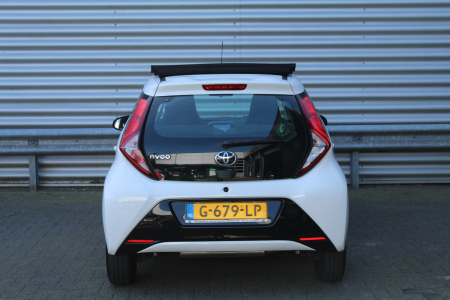 Toyota Aygo 1.0 VVT-i 73pk x-play limited Cabrio NL-Auto NAP 10 jaar Garantie Airco Camera Carplay CPV El. Ramen 1e Eigenaar