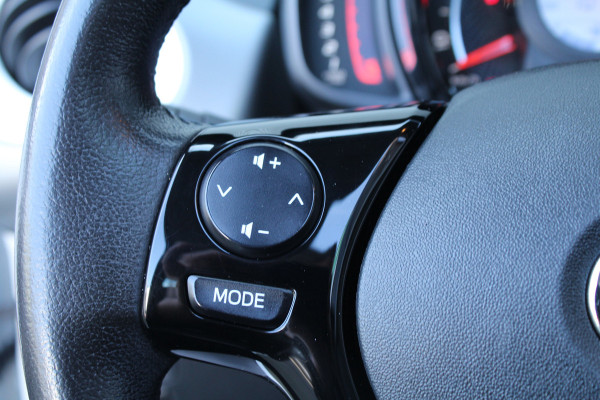 Toyota Aygo 1.0 VVT-i 73pk x-play limited Cabrio NL-Auto NAP 10 jaar Garantie Airco Camera Carplay CPV El. Ramen 1e Eigenaar
